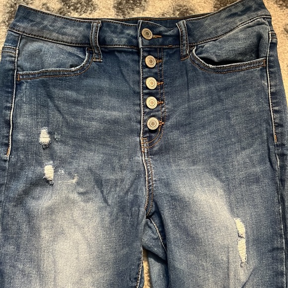 SO Ultimate Highrise Jegging Exposed Button Fly 26” waist - Picture 2 of 5